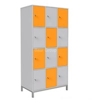 Skříň boxová na kovovém podstavci, 12 boxů