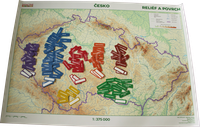 Velká mapa ČR na podlahu - povrch a reliéf - s cedulkami