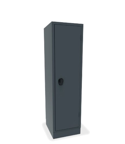/media/products/Blackman_131V2097.png